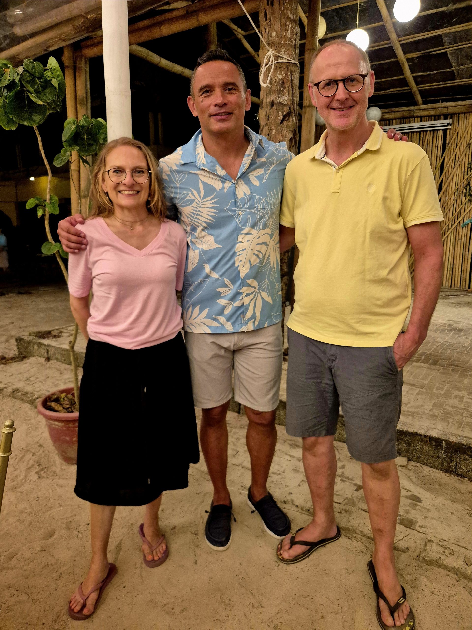 Thorsten Bracht, Jared Wihongi , Carmen mathy Die Ausbilder des Kampfkunst-Zentrum Radolfzell & Waldshut beim Abschlussfoto mit GT Jaered Wihongi der PTTA Asia Conference 7 B oracay