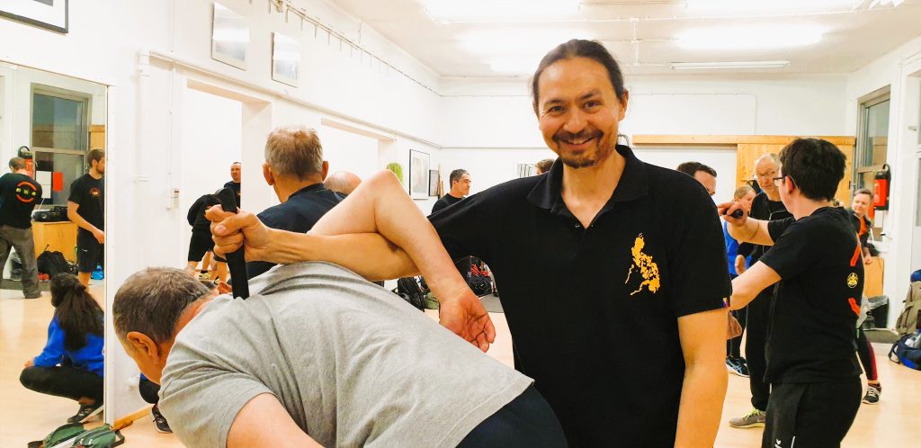 Sewlbstverteidigung in freundschaftlicher Atmösphäre im Kampfkunst-Zentrum Radolfzell Spaß und Freude im Training hat immer Platz